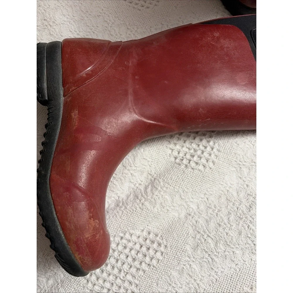 Bogs Kids US size‎ 1 Pull Up Rain Boots In Red. Winter, Rain Or Snow.